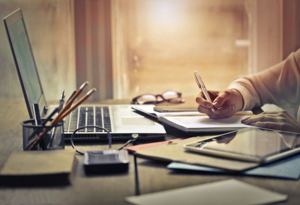 (學生論文發表范文)高職學生文學經典閱讀與引導策略 (學生論文發表范文)高職學生文學經典閱讀與引導策略